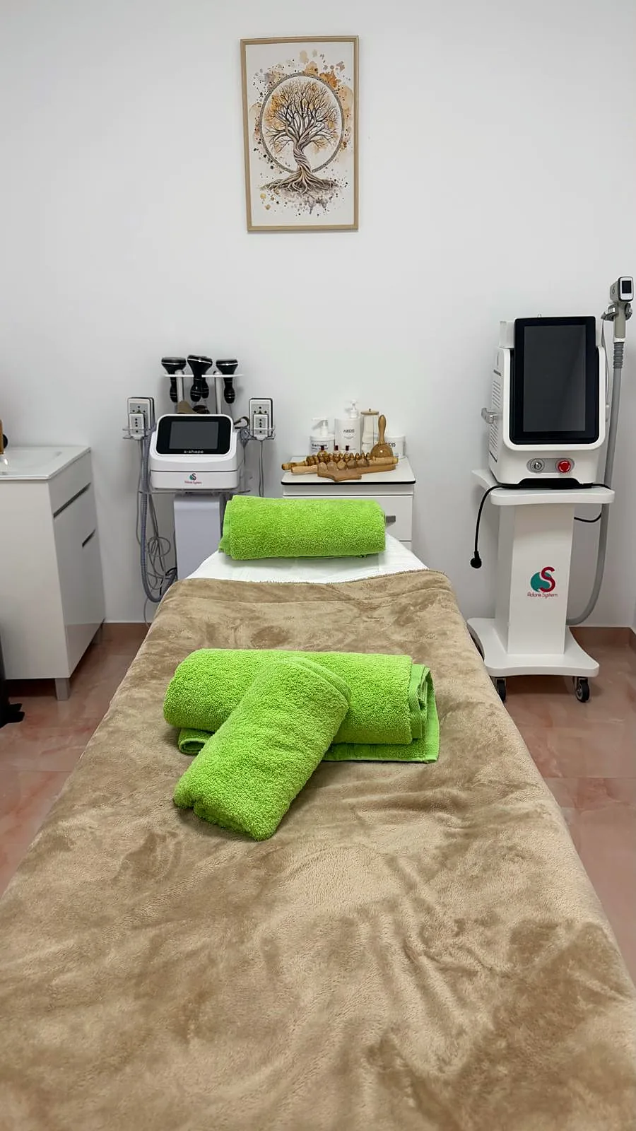Cabina de tratamientos corporales en Murcia - Cavitación, Lipoláser, Vacumterapia, Radiofrecuencia Corporal